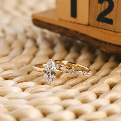 1.0 CT Round Solitaire Lab Grown Diamond Bridal Ring Set