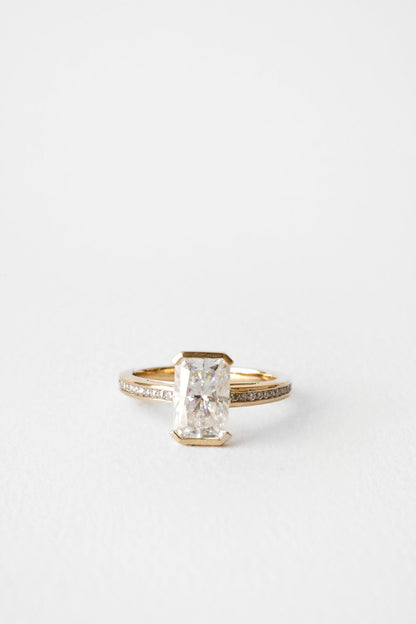 2 CT Round Three Stones Lab Grown Diamond Engagement Ring