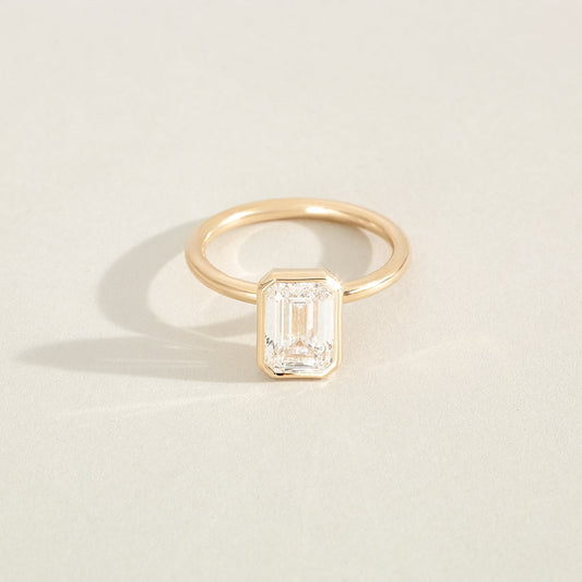 Round Halo, Pave & Split Shank Engagement Ring – 1.93 CT Lab Grown Diamond