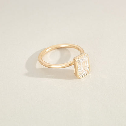Round Halo, Pave & Split Shank Engagement Ring – 1.93 CT Lab Grown Diamond