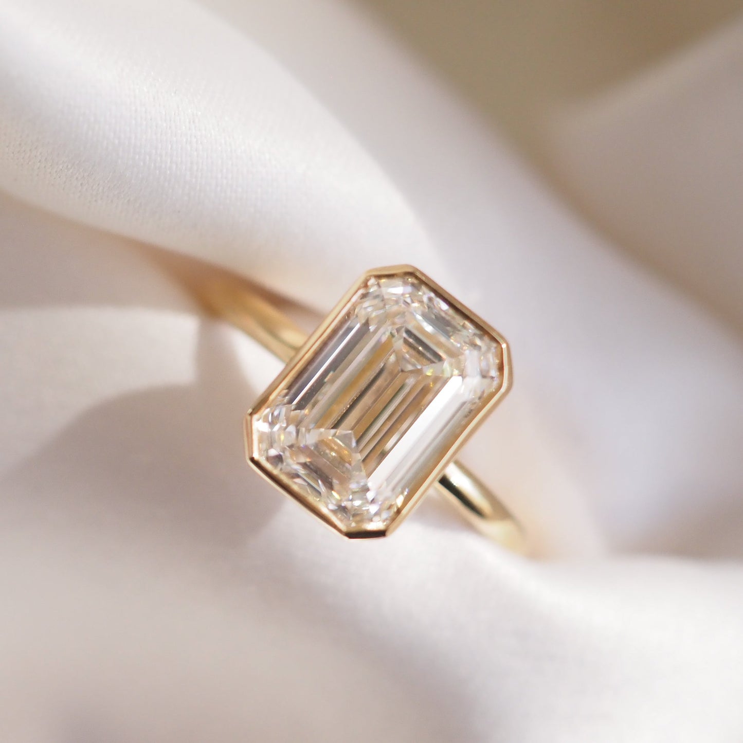 Round Halo, Pave & Split Shank Engagement Ring – 1.93 CT Lab Grown Diamond