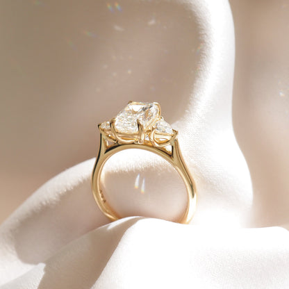 Round Halo, Pave & Split Shank Engagement Ring – 1.93 CT Lab Grown Diamond