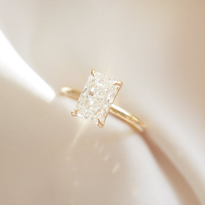 Round Halo, Pave & Split Shank Engagement Ring – 1.93 CT Lab Grown Diamond