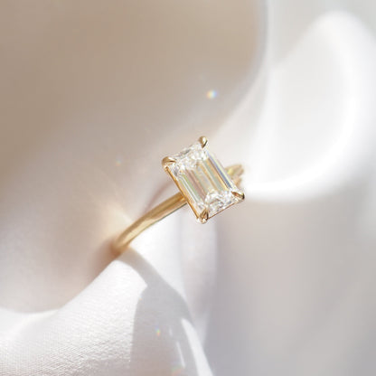 Round Halo, Pave & Split Shank Engagement Ring – 1.93 CT Lab Grown Diamond