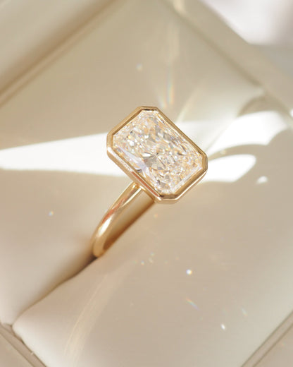 Round Halo, Pave & Split Shank Engagement Ring – 1.93 CT Lab Grown Diamond