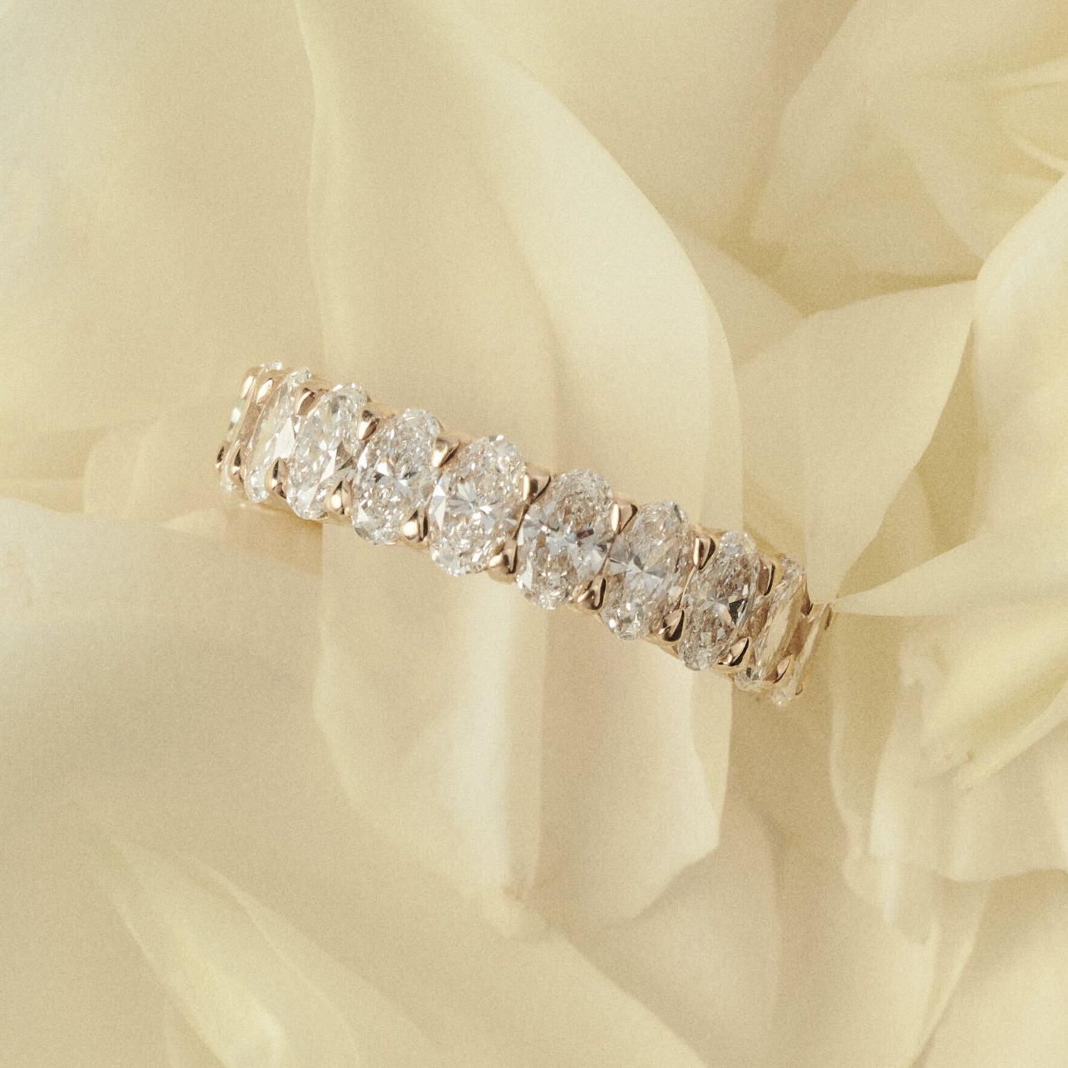 0.35 TCW Round Diamond Curved Pave DEF/VVS Lab Grown Wedding Band