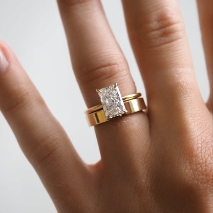 0.35 TCW Round Diamond Curved Pave DEF/VVS Lab Grown Wedding Band