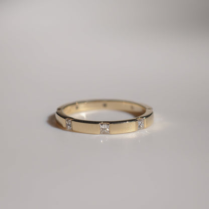 0.35 TCW Round Diamond Curved Pave DEF/VVS Lab Grown Wedding Band