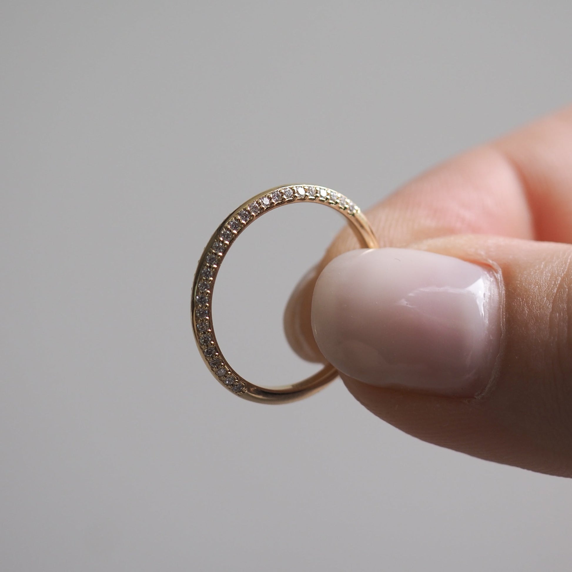 0.35 TCW Round Diamond Curved Pave DEF/VVS Lab Grown Wedding Band
