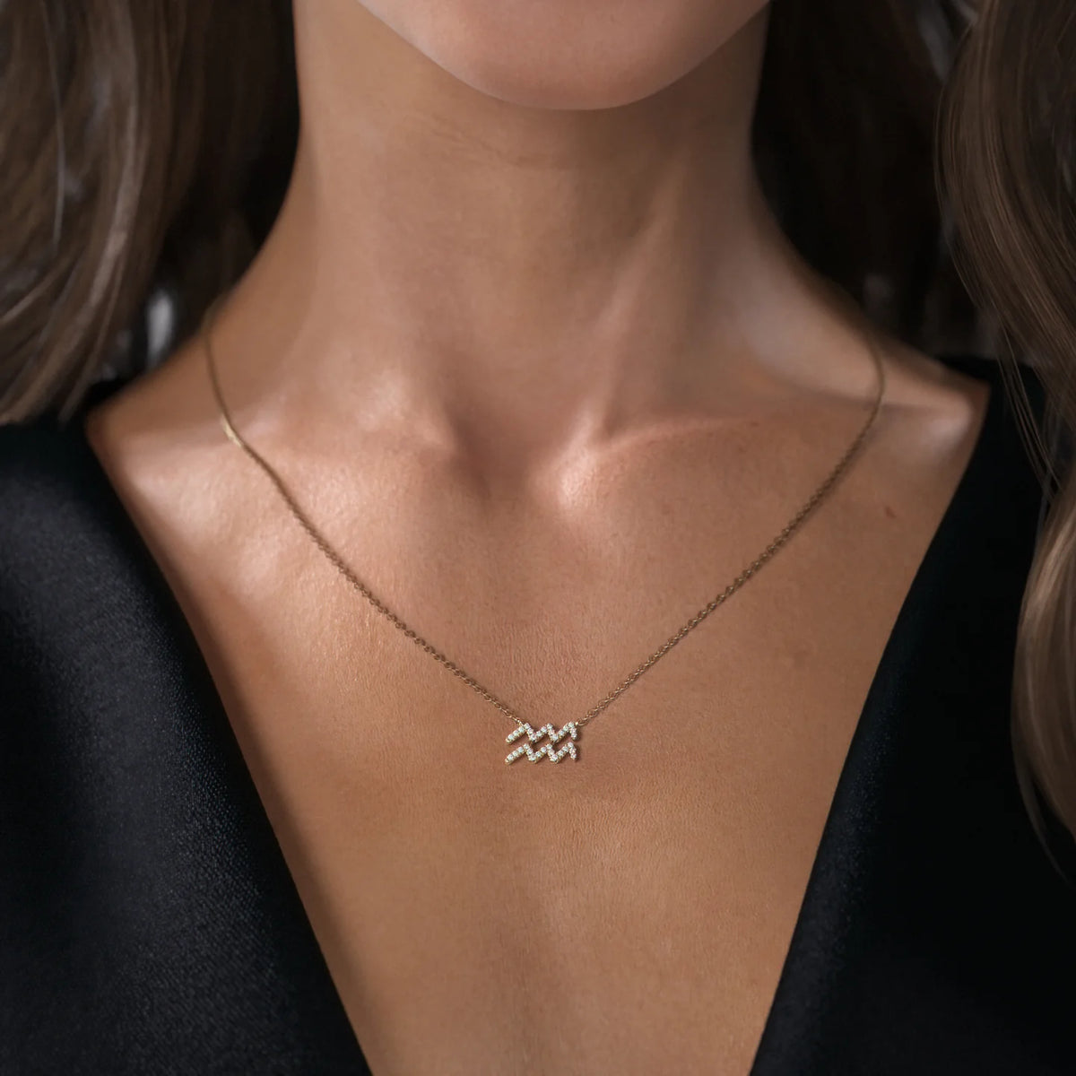 0.19 CT Round Leaf Pendant Lab Grown Diamond Necklace in Solid Gold