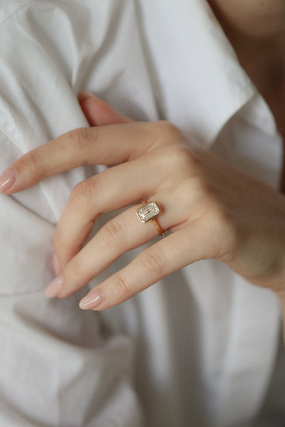 Round Halo, Pave & Split Shank Engagement Ring – 1.93 CT Lab Grown Diamond