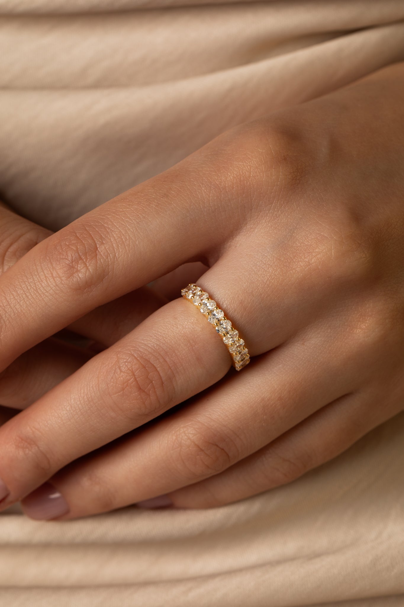 0.2 TCW Round Diamond Curved Pave DEF/VVS Lab Grown Wedding Band