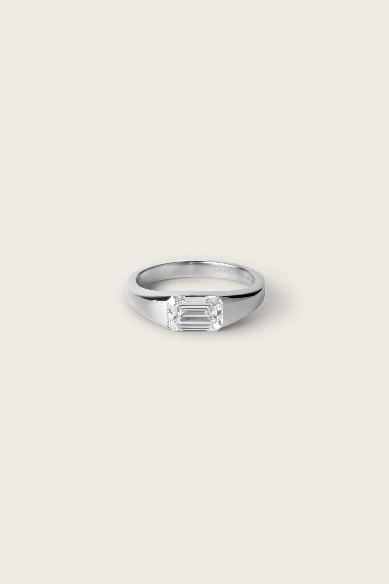 0.2 TCW Round Diamond Curved Pave DEF/VVS Lab Grown Wedding Band