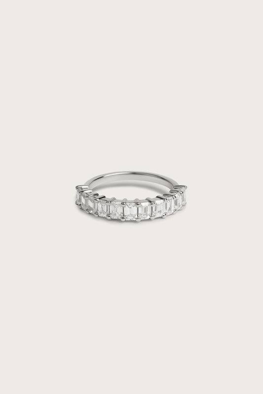 0.2 TCW Round Diamond Curved Pave DEF/VVS Lab Grown Wedding Band