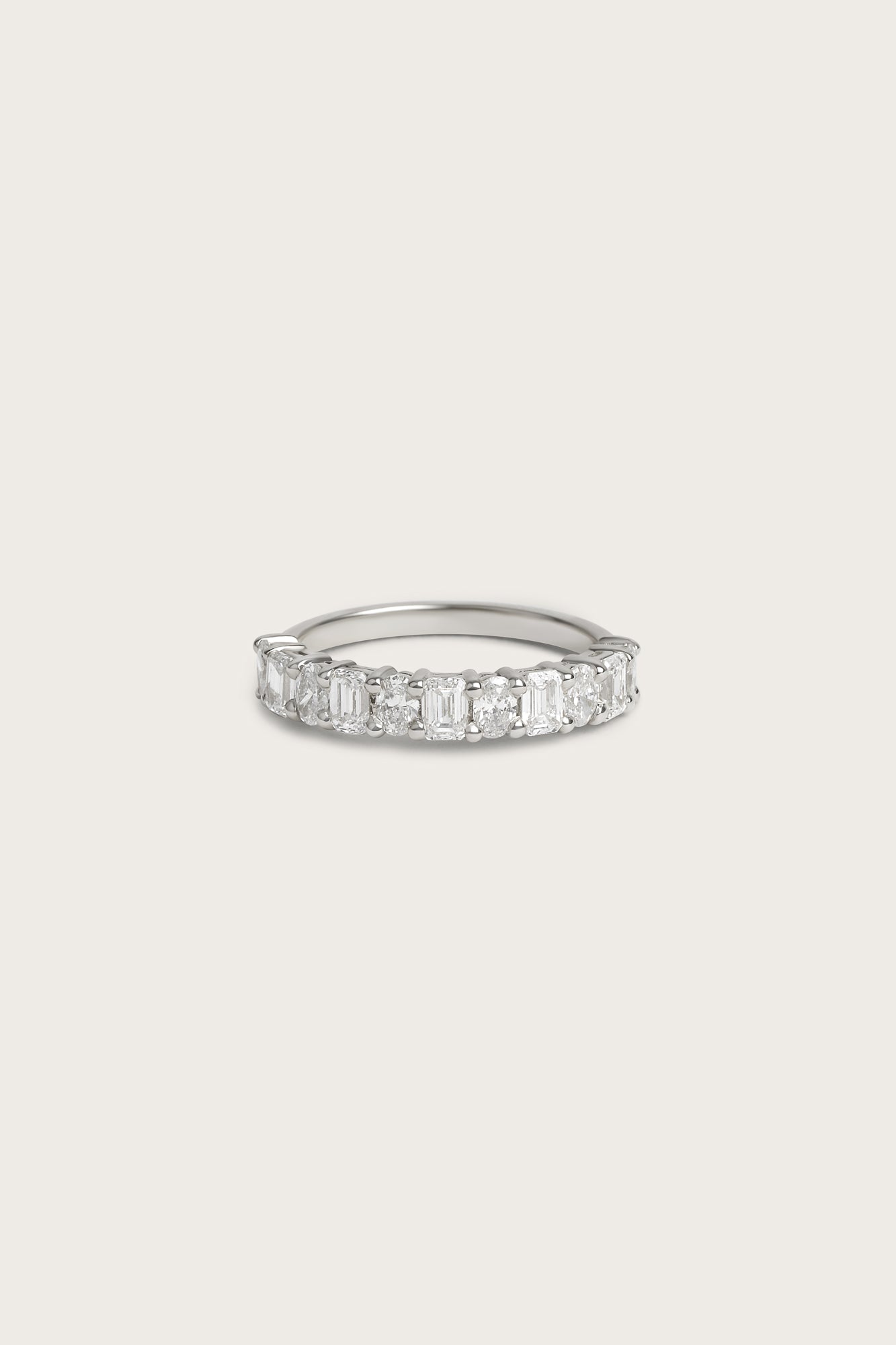 0.2 TCW Round Diamond Curved Pave DEF/VVS Lab Grown Wedding Band