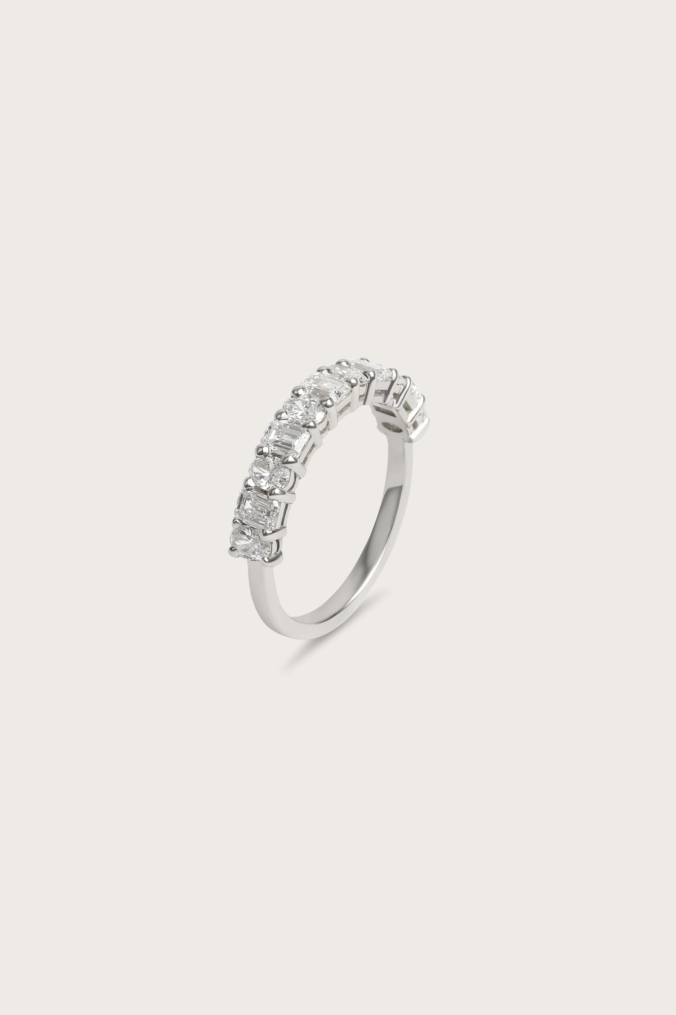 0.2 TCW Round Diamond Curved Pave DEF/VVS Lab Grown Wedding Band