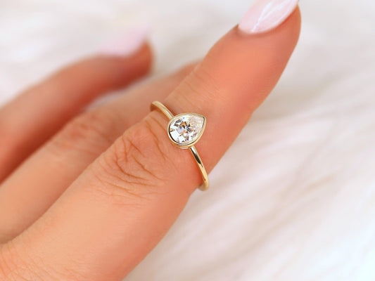 2 CT Emerald Pave Moissanite Engagement Ring