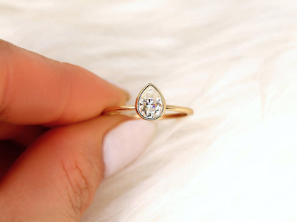 2 CT Emerald Pave Moissanite Engagement Ring