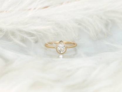 2 CT Emerald Pave Moissanite Engagement Ring