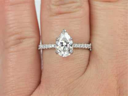 2 CT Emerald Pave Moissanite Engagement Ring