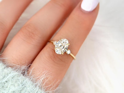 2 CT Emerald Pave Moissanite Engagement Ring