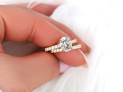 3.0 CT Elongated Cushion Solitaire Moissanite Diamond Bridal Ring Set
