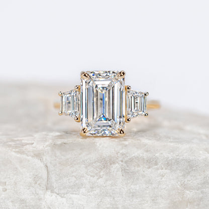2 CT Round Three Stones Lab Grown Diamond Engagement Ring