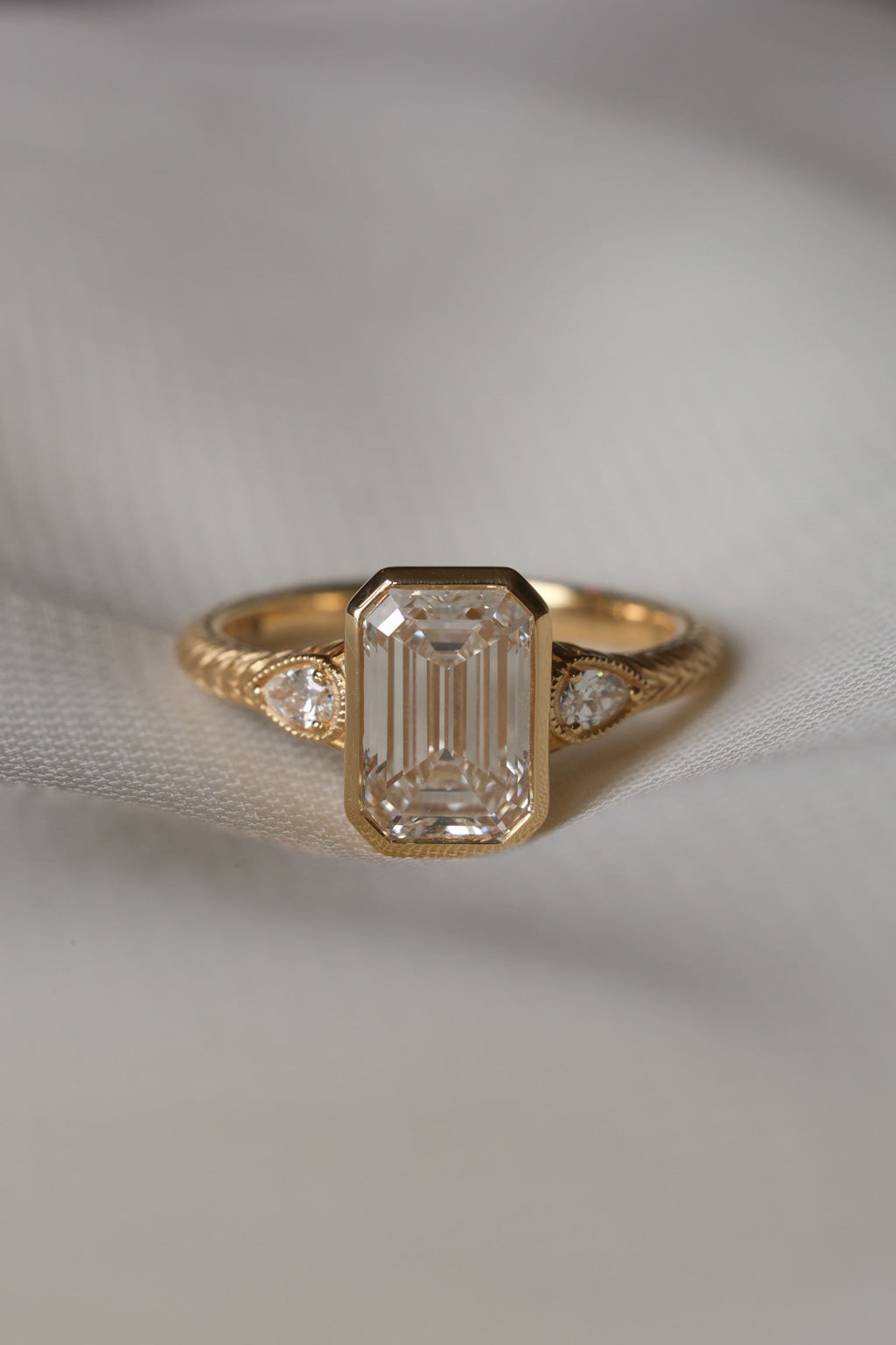 Round Swirl Semi Pave Engagement Ring – 1 CT Moissanite Diamond