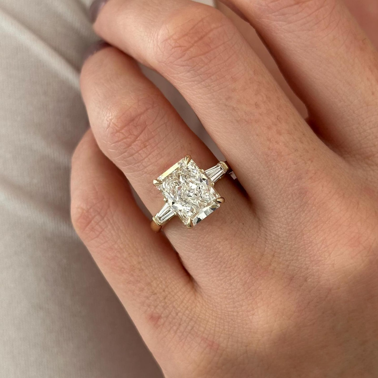 Round Halo, Pave & Split Shank Engagement Ring – 1.93 CT Lab Grown Diamond
