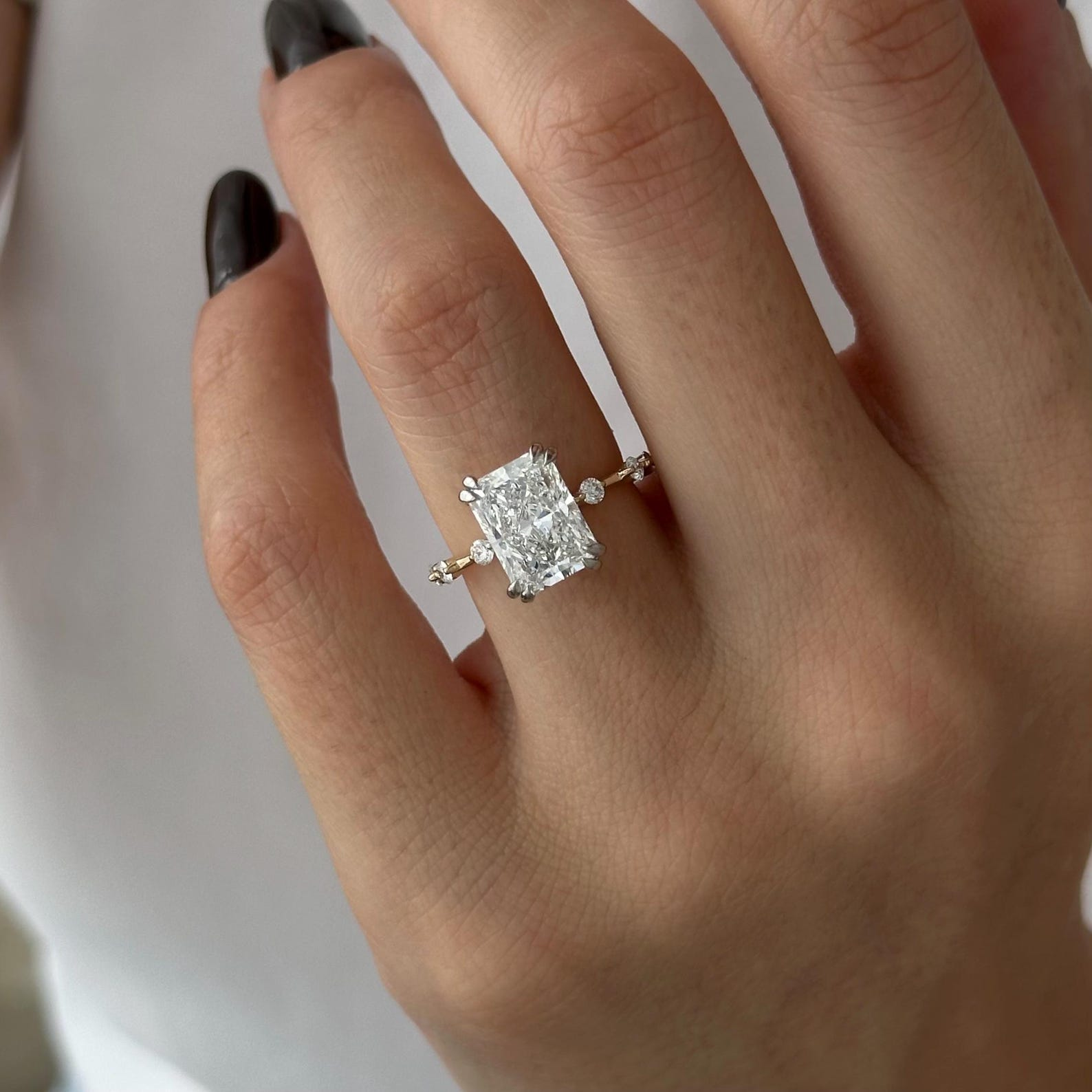 Round Halo, Pave & Split Shank Engagement Ring – 1.93 CT Lab Grown Diamond