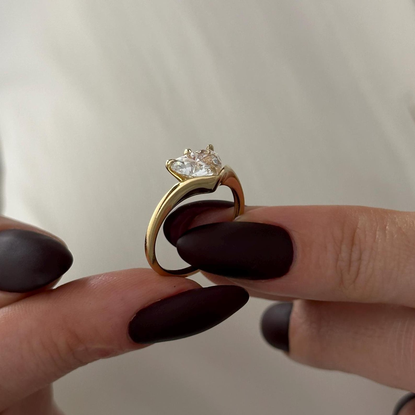 Heart Swirl Solitaire Engagement Ring – 2 CT Lab Grown Diamond