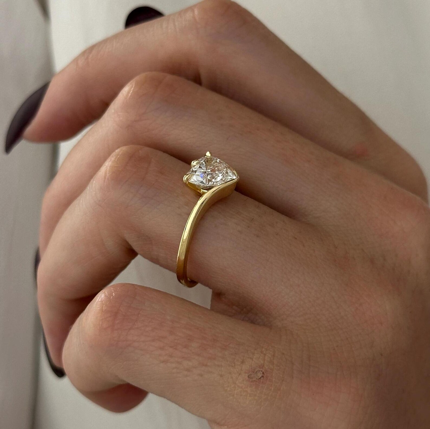 Heart Swirl Solitaire Engagement Ring – 2 CT Lab Grown Diamond