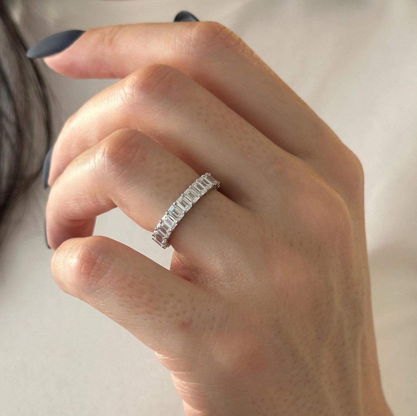 0.13 TCW Round Twisted DEF/VVS Lab Grown Diamond Wedding Band