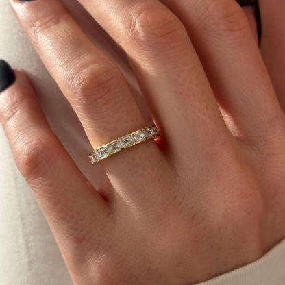 0.13 TCW Round Twisted DEF/VVS Lab Grown Diamond Wedding Band