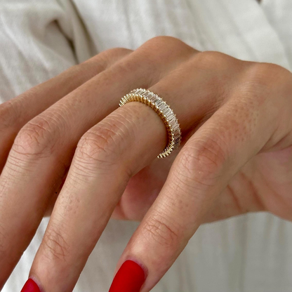 0.13 TCW Round Twisted DEF/VVS Lab Grown Diamond Wedding Band