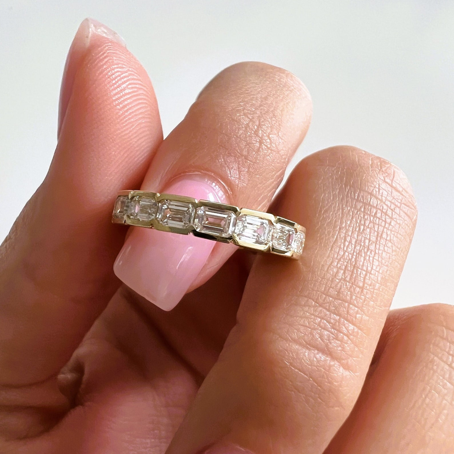 0.13 TCW Round Twisted DEF/VVS Lab Grown Diamond Wedding Band