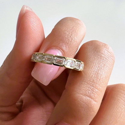 0.13 TCW Round Twisted DEF/VVS Lab Grown Diamond Wedding Band