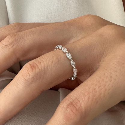 0.13 TCW Round Twisted DEF/VVS Lab Grown Diamond Wedding Band