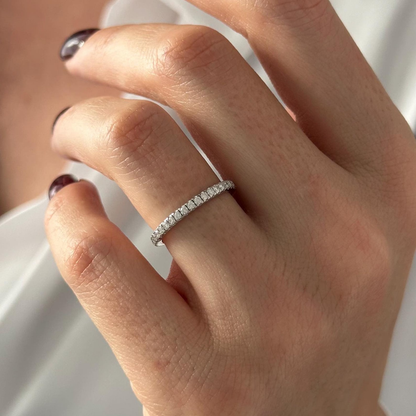 0.13 TCW Round Twisted DEF/VVS Lab Grown Diamond Wedding Band