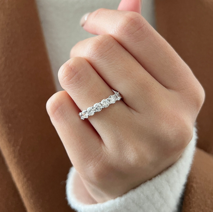 0.13 TCW Round Twisted DEF/VVS Lab Grown Diamond Wedding Band