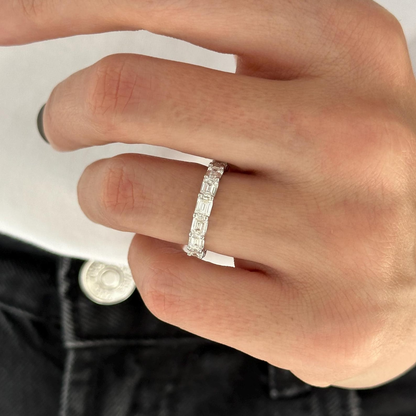 0.13 TCW Round Twisted DEF/VVS Lab Grown Diamond Wedding Band