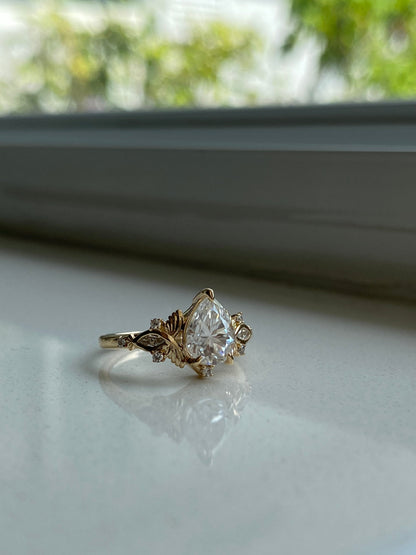Moval Swirl Semi Pave Engagement Ring – 2.5 CT Lab Grown Diamond