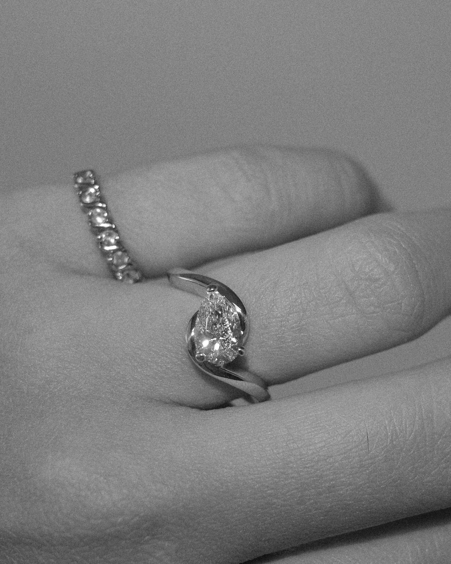 Round Swirl Semi Pave Engagement Ring – 1 CT Moissanite Diamond