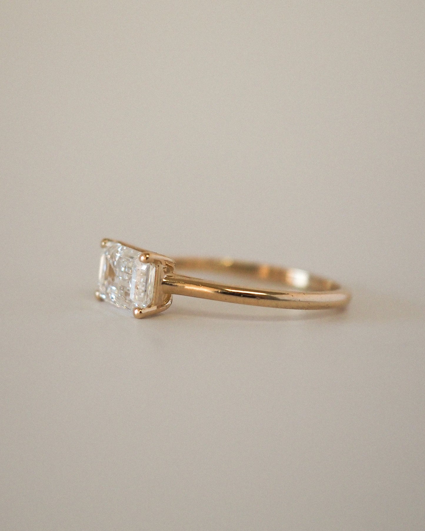 Round Swirl Semi Pave Engagement Ring – 1 CT Moissanite Diamond