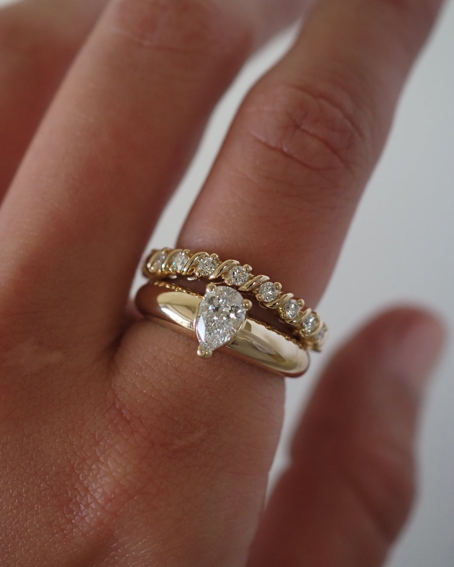 Round Swirl Semi Pave Engagement Ring – 1 CT Moissanite Diamond
