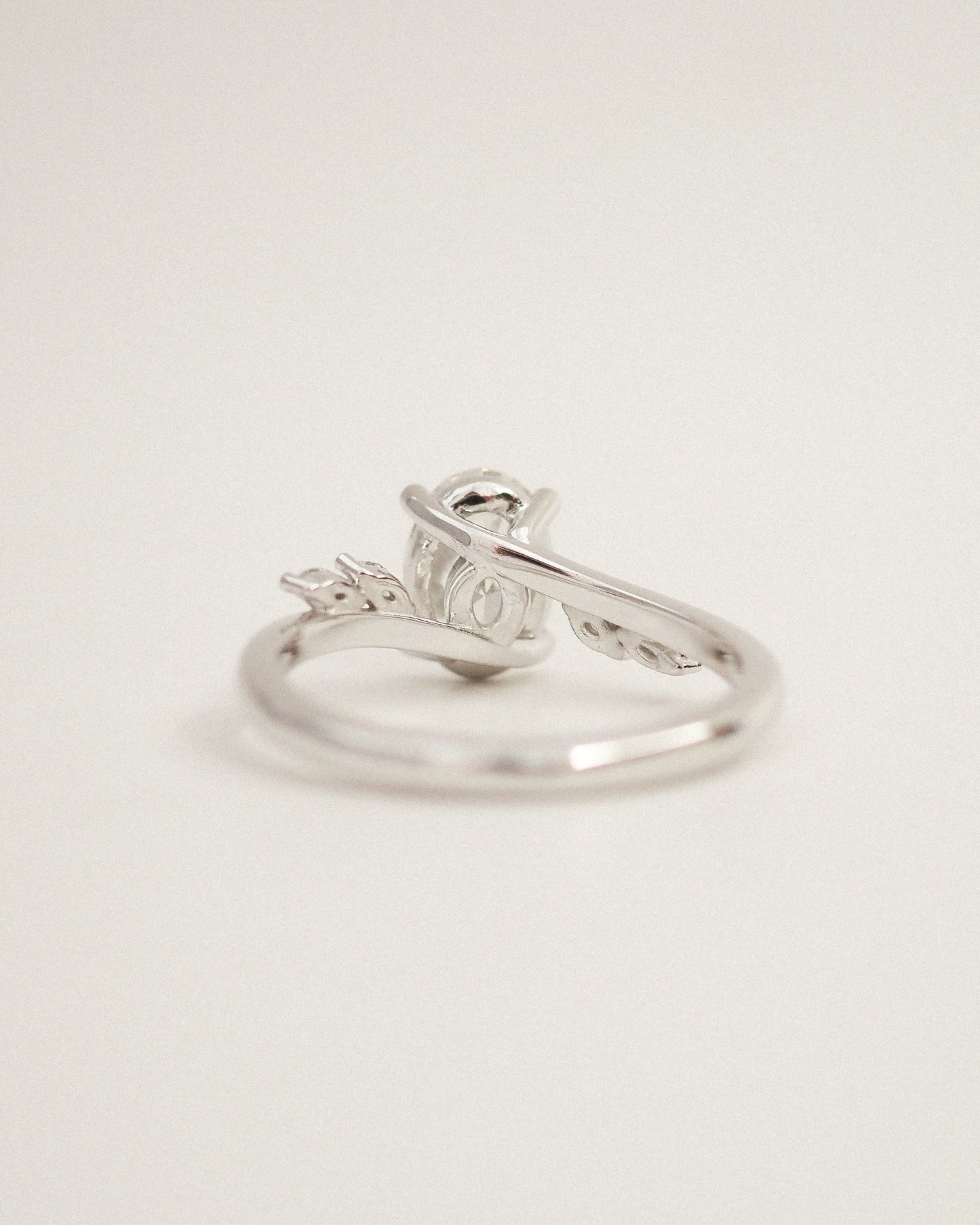 Round Swirl Semi Pave Engagement Ring – 1 CT Moissanite Diamond