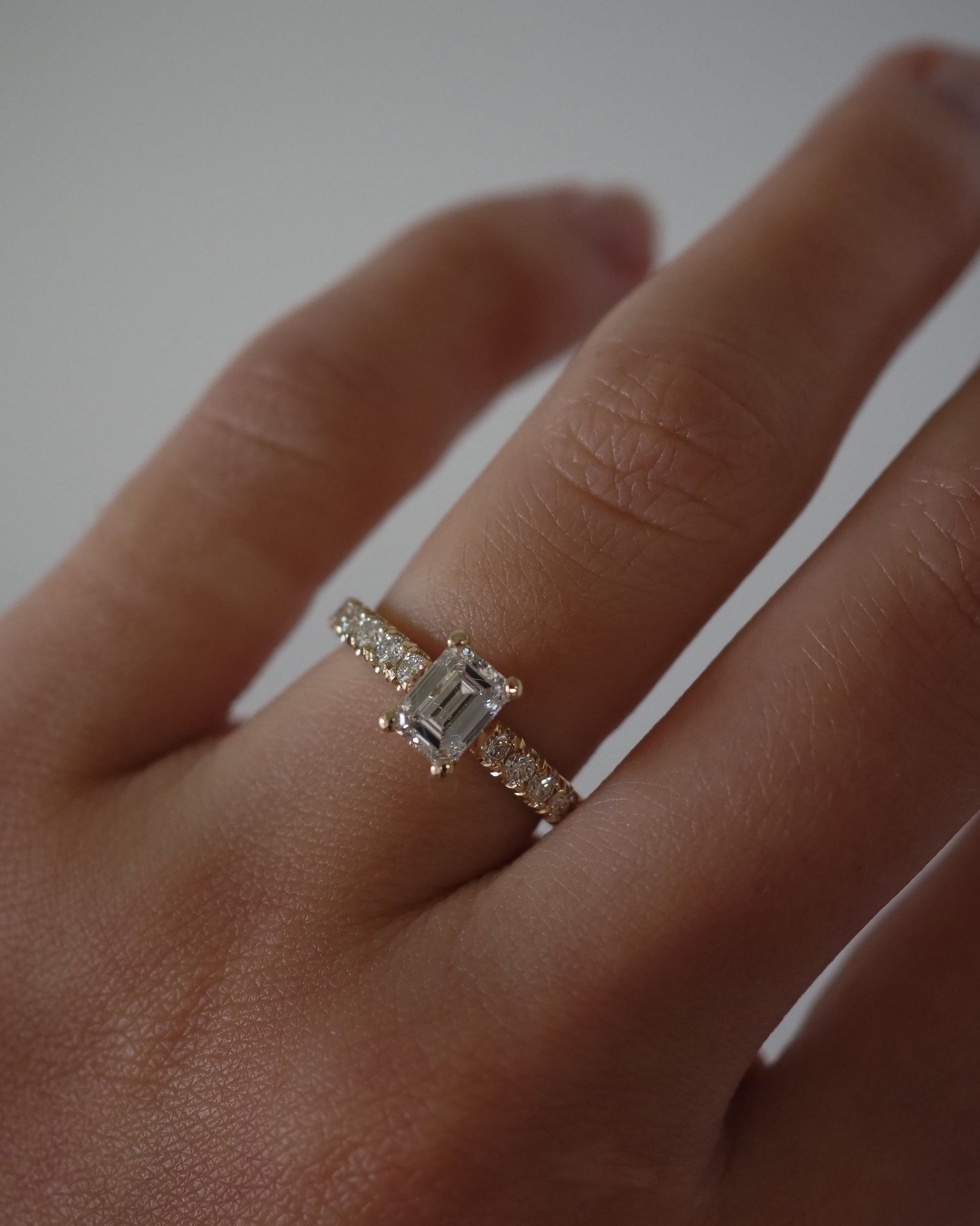 Round Swirl Semi Pave Engagement Ring – 1 CT Moissanite Diamond