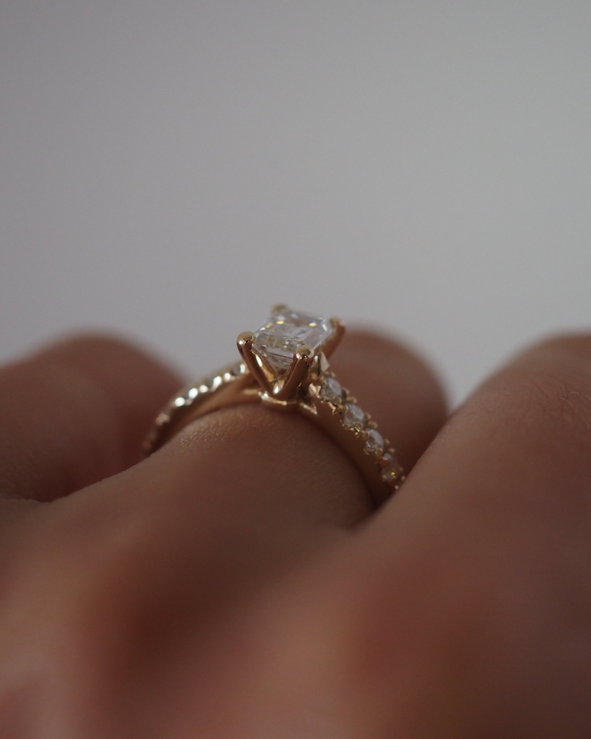 Round Swirl Semi Pave Engagement Ring – 1 CT Moissanite Diamond