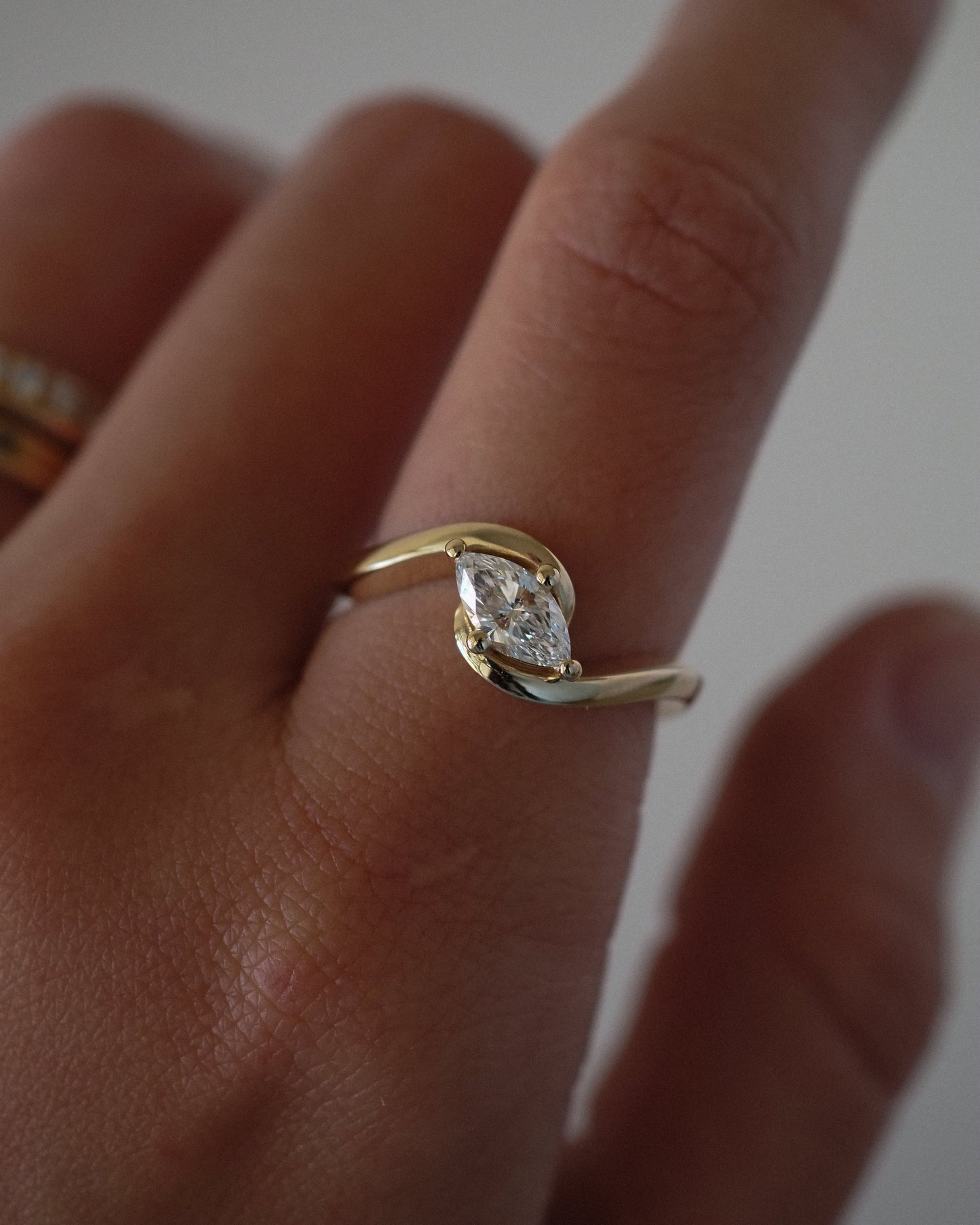 Round Swirl Semi Pave Engagement Ring – 1 CT Moissanite Diamond