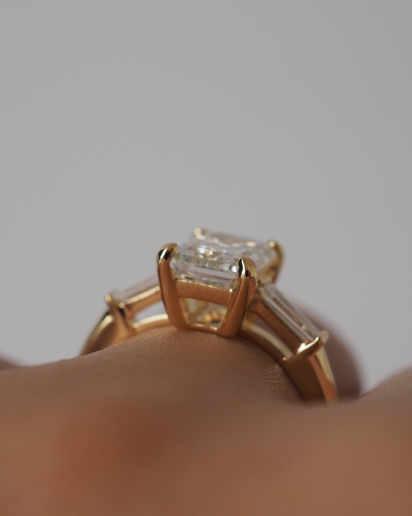 Round Swirl Semi Pave Engagement Ring – 1 CT Moissanite Diamond